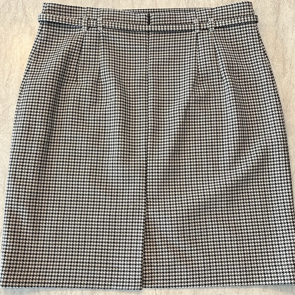H&M Houndstooth Skirt - Picture 2 of 4